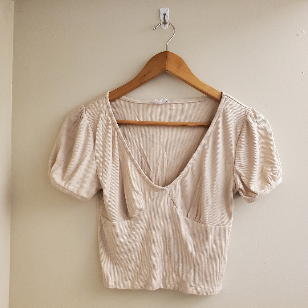 Puff sleeve crop top